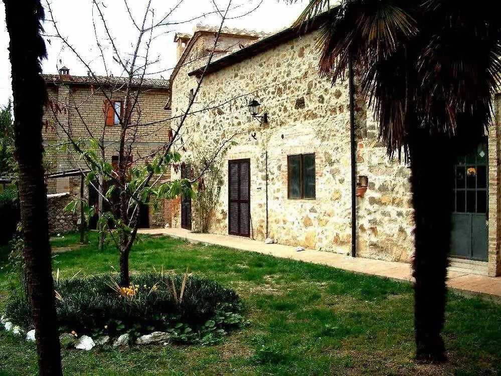 مزرعة للإقامة Agriturismo Bellavista Radicondoli إيطاليا